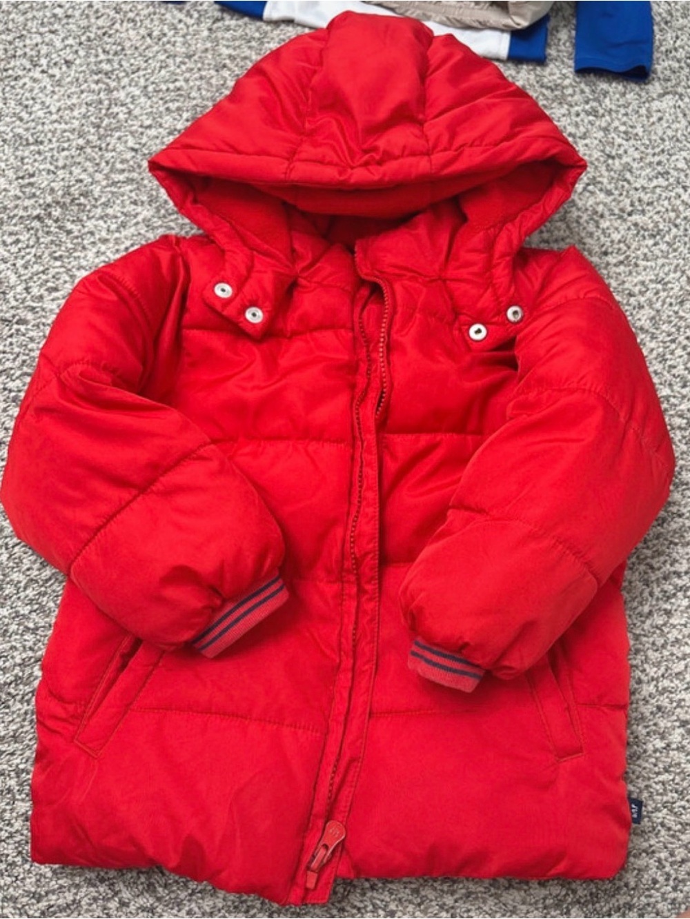 babyGAP red puffer coat size 4